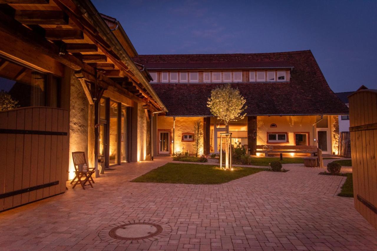 Baumgartners Dreiseithof - Historisch, Modern, Zentral Apartment Бад Кроцинген Екстериор снимка