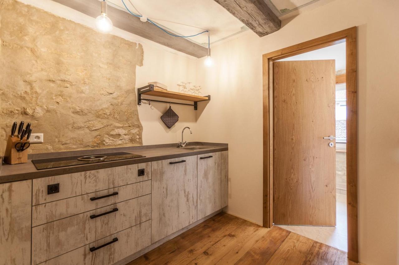 Baumgartners Dreiseithof - Historisch, Modern, Zentral Apartment Бад Кроцинген Екстериор снимка