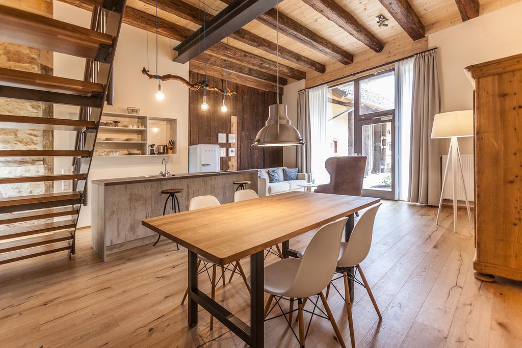 Baumgartners Dreiseithof - Historisch, Modern, Zentral Apartment Бад Кроцинген Екстериор снимка