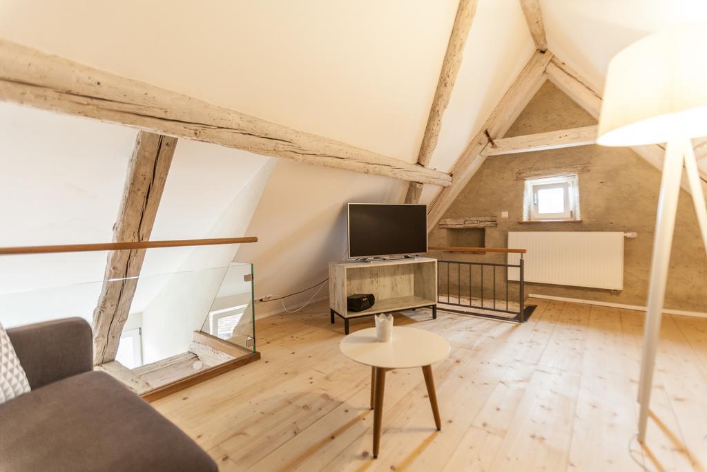 Baumgartners Dreiseithof - Historisch, Modern, Zentral Apartment Бад Кроцинген Екстериор снимка